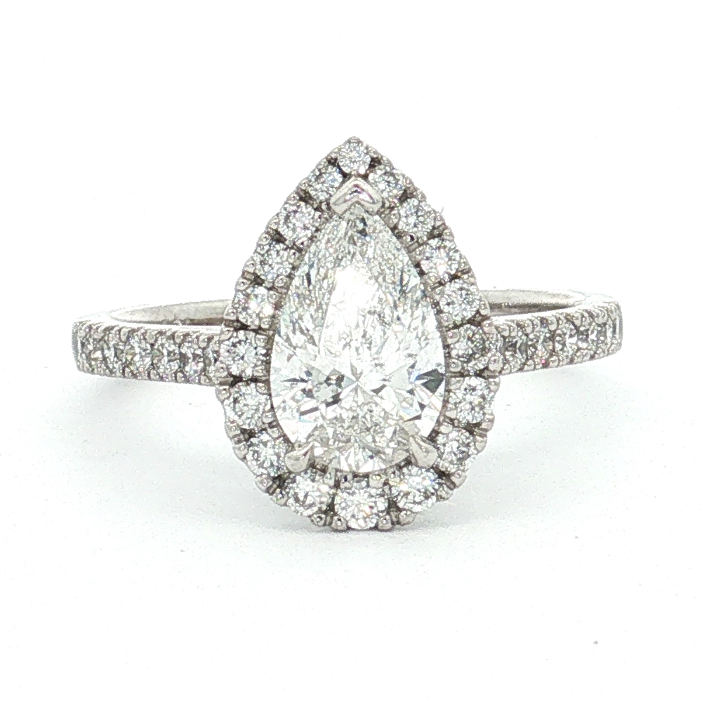18ct White Gold Pear Cut Lab Grown Diamond Halo Ring 18ct White Gold Pear Cut Lab Grown Diamond Halo Ring